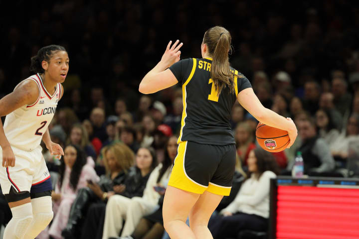 Unmetered UConn vs Iowa - Women's Championship Classic - 12.20.25 Photography